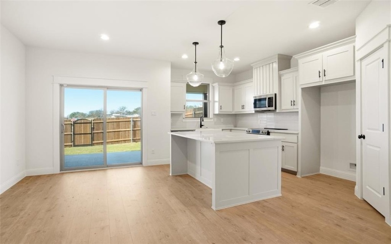 214 Legacy Boulevard, Weatherford, TX 76085, 3 Habitaciones Habitaciones , ,2 BañosBaños,Residential,En Venta,214 Legacy Boulevard,0,21150787