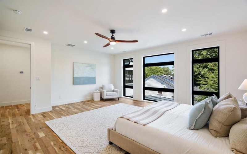 5836 Kenwood Avenue, Dallas, TX 75206, 5 Bedrooms Bedrooms, ,6 BathroomsBathrooms,Residential,For Sale,5836 Kenwood Avenue,0,21150818