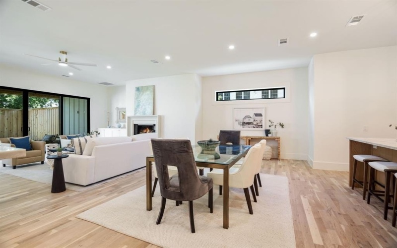 5836 Kenwood Avenue, Dallas, TX 75206, 5 Bedrooms Bedrooms, ,6 BathroomsBathrooms,Residential,For Sale,5836 Kenwood Avenue,0,21150818