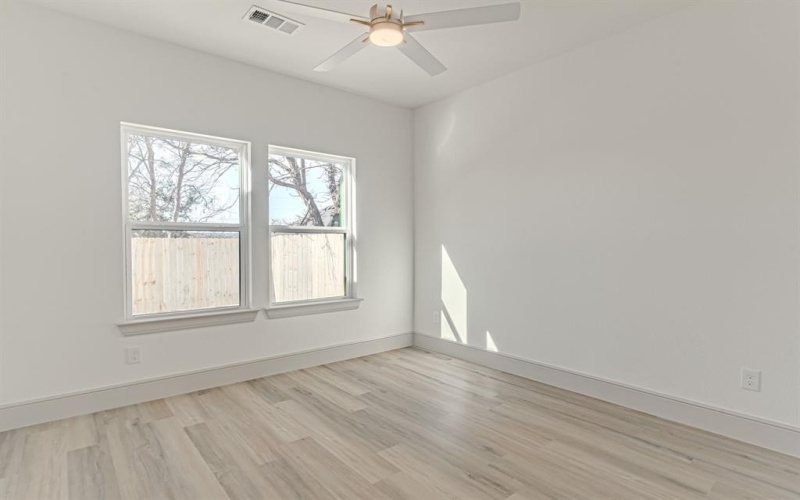 5812 Belaire Circle, Granbury, TX 76048, 3 Bedrooms Bedrooms, ,2 BathroomsBathrooms,Residential,For Sale,5812 Belaire Circle,0,21150826