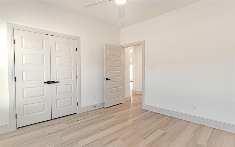 5812 Belaire Circle, Granbury, TX 76048, 3 Bedrooms Bedrooms, ,2 BathroomsBathrooms,Residential,For Sale,5812 Belaire Circle,0,21150826