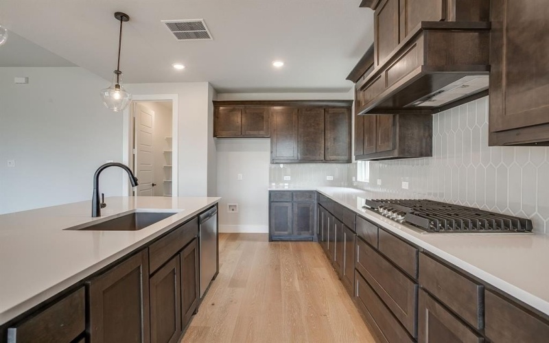 7349 Saker Street, Fort Worth, TX 76179, 4 Habitaciones Habitaciones , ,2 BañosBaños,Residential,En Venta,7349 Saker Street,0,21150898