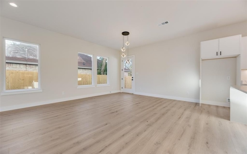 2507 Fatima Avenue, Dallas, TX 75241, 4 Habitaciones Habitaciones , ,2 BañosBaños,Residential,En Venta,2507 Fatima Avenue,0,21150952