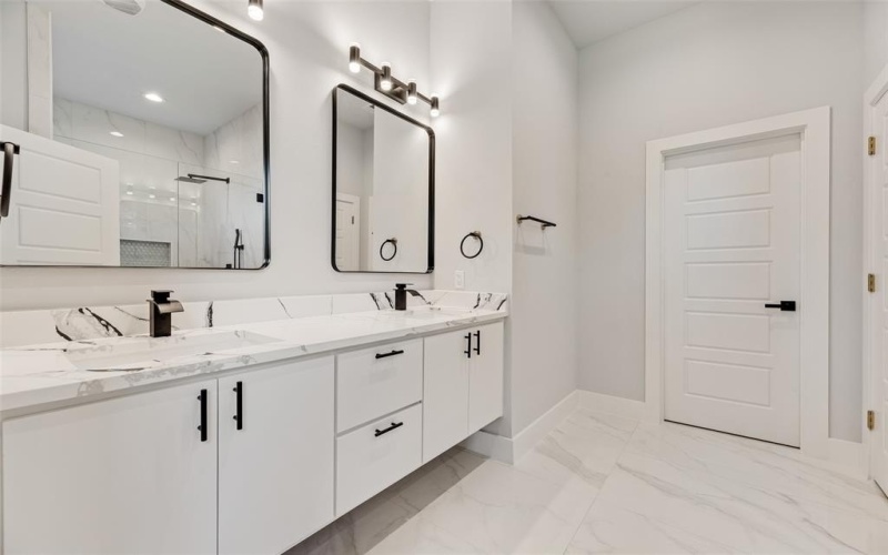 2515 Fatima Avenue, Dallas, TX 75241, 4 Habitaciones Habitaciones , ,2 BañosBaños,Residential,En Venta,2515 Fatima Avenue,0,21150963