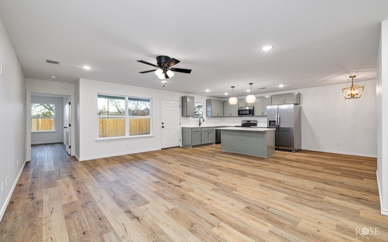 210 E 16th St, San Angelo, TX 76903, 3 Bedrooms Bedrooms, ,2 BathroomsBathrooms,Residential,For Sale,210 E 16th St,0,130286