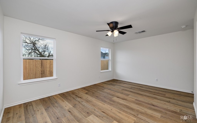 210 E 16th St, San Angelo, TX 76903, 3 Bedrooms Bedrooms, ,2 BathroomsBathrooms,Residential,For Sale,210 E 16th St,0,130286