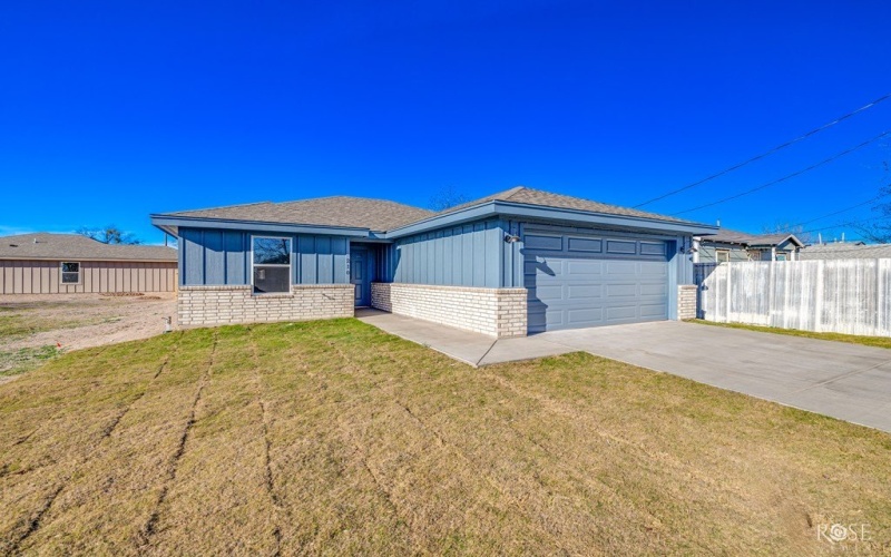 210 E 16th St, San Angelo, TX 76903, 3 Bedrooms Bedrooms, ,2 BathroomsBathrooms,Residential,For Sale,210 E 16th St,0,130286