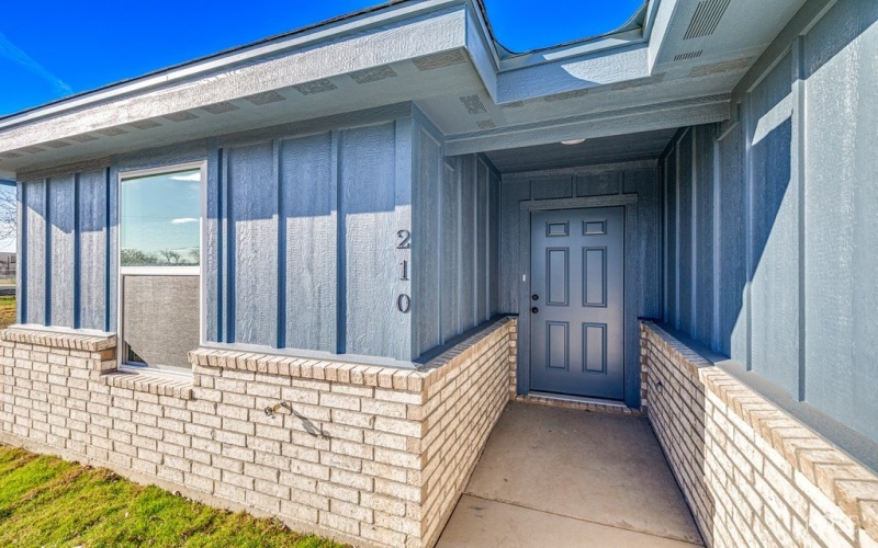 210 E 16th St, San Angelo, TX 76903, 3 Bedrooms Bedrooms, ,2 BathroomsBathrooms,Residential,For Sale,210 E 16th St,0,130286