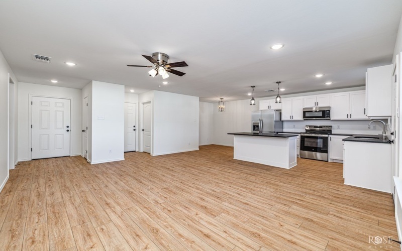 1608 N Oakes St, San Angelo, TX 76903, 3 Bedrooms Bedrooms, ,2 BathroomsBathrooms,Residential,For Sale,1608 N Oakes St,0,130287