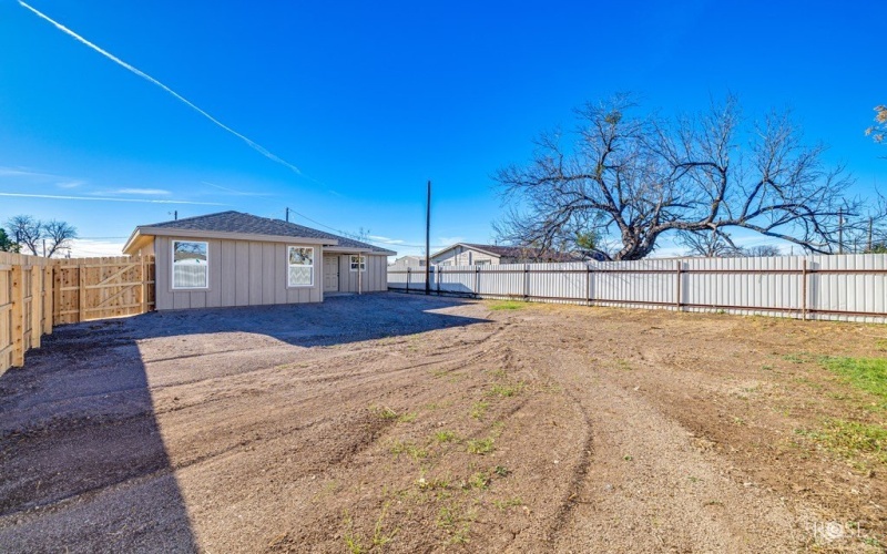 1608 N Oakes St, San Angelo, TX 76903, 3 Bedrooms Bedrooms, ,2 BathroomsBathrooms,Residential,For Sale,1608 N Oakes St,0,130287