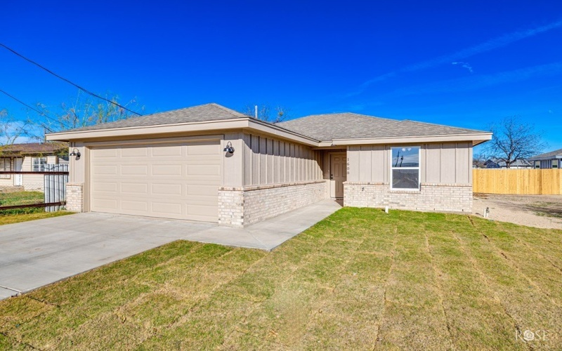 1608 N Oakes St, San Angelo, TX 76903, 3 Bedrooms Bedrooms, ,2 BathroomsBathrooms,Residential,For Sale,1608 N Oakes St,0,130287