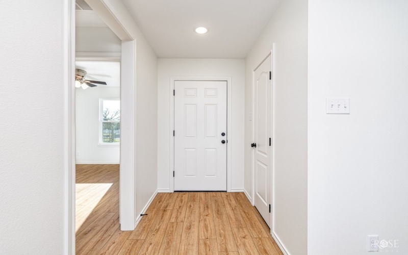 1608 N Oakes St, San Angelo, TX 76903, 3 Bedrooms Bedrooms, ,2 BathroomsBathrooms,Residential,For Sale,1608 N Oakes St,0,130287