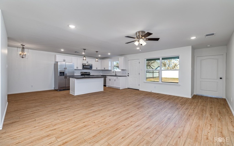 1608 N Oakes St, San Angelo, TX 76903, 3 Bedrooms Bedrooms, ,2 BathroomsBathrooms,Residential,For Sale,1608 N Oakes St,0,130287