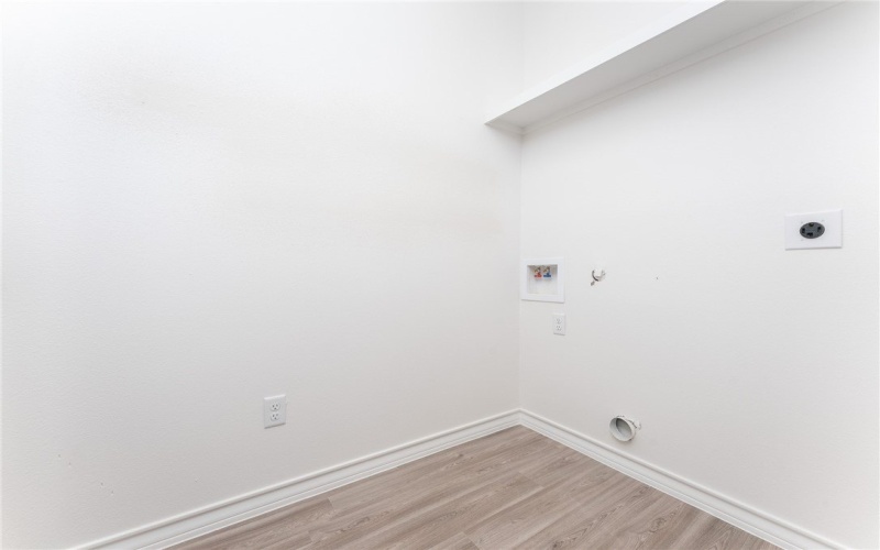 1725 15th Street, Corpus Christi, TX 78404, 3 Bedrooms Bedrooms, ,2 BathroomsBathrooms,Residential,For Sale,1725 15th Street,0,469880