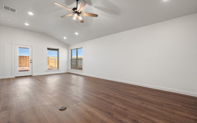 14004 Gary Avenue, Lubbock, TX 79423, 4 Bedrooms Bedrooms, ,2 BathroomsBathrooms,Residential,For Sale,14004 Gary Avenue,0,202600480