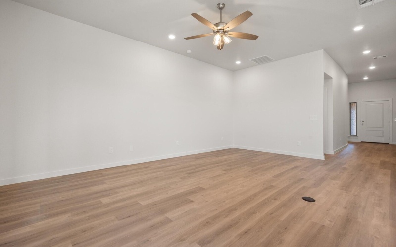 14006 Gary Avenue, Lubbock, TX 79423, 4 Bedrooms Bedrooms, ,2 BathroomsBathrooms,Residential,For Sale,14006 Gary Avenue,0,202600481