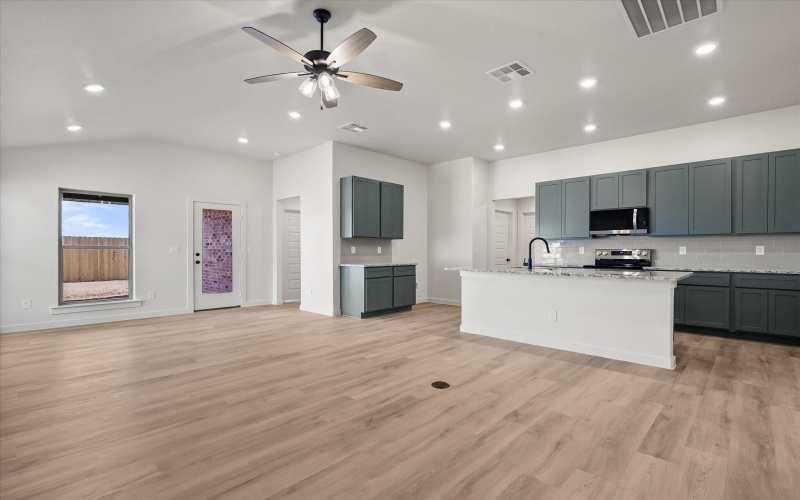 6313 Virginia Avenue, Lubbock, TX 79407, 4 Bedrooms Bedrooms, ,2 BathroomsBathrooms,Residential,For Sale,6313 Virginia Avenue,0,202600484