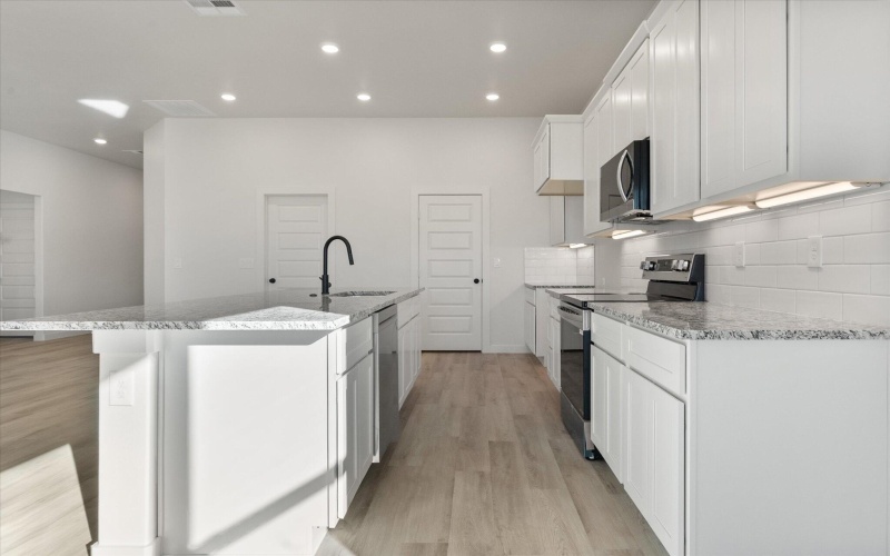 709 E 30th Street, Wolfforth, TX 79382, 4 Habitaciones Habitaciones , ,2 BañosBaños,Residential,En Venta,709 E 30th Street,0,202600485