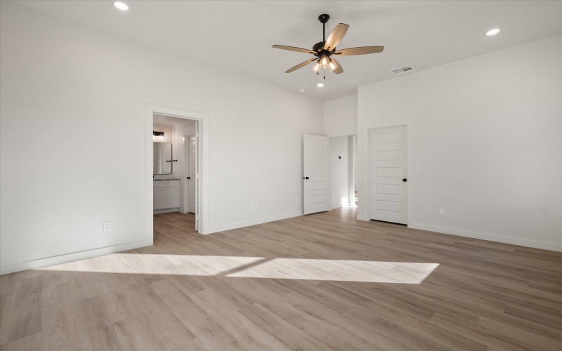 709 E 30th Street, Wolfforth, TX 79382, 4 Habitaciones Habitaciones , ,2 BañosBaños,Residential,En Venta,709 E 30th Street,0,202600485