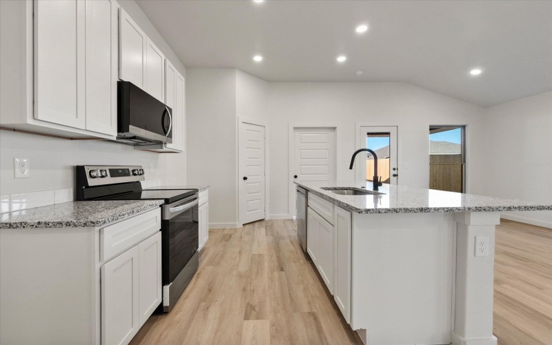 2413 Aberdeen Avenue, Wolfforth, TX 79382, 4 Bedrooms Bedrooms, ,2 BathroomsBathrooms,Residential,For Sale,2413 Aberdeen Avenue,0,202600486