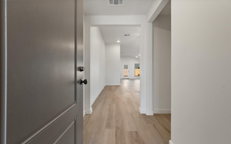 2413 Aberdeen Avenue, Wolfforth, TX 79382, 4 Bedrooms Bedrooms, ,2 BathroomsBathrooms,Residential,For Sale,2413 Aberdeen Avenue,0,202600486