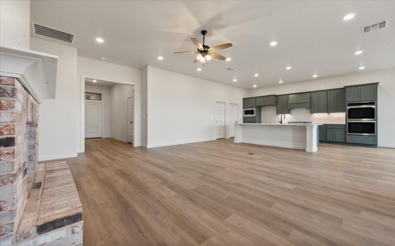 2901 Tractor Avenue, Wolfforth, TX 79382, 4 Bedrooms Bedrooms, ,3 BathroomsBathrooms,Residential,For Sale,2901 Tractor Avenue,0,202600513