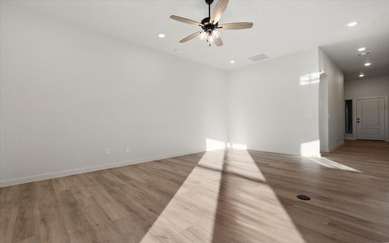 5310 Remington Avenue, Lubbock, TX 79407, 4 Habitaciones Habitaciones , ,2 BañosBaños,Residential,En Venta,5310 Remington Avenue,0,202600515