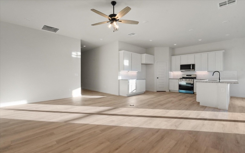 5310 Remington Avenue, Lubbock, TX 79407, 4 Habitaciones Habitaciones , ,2 BañosBaños,Residential,En Venta,5310 Remington Avenue,0,202600515