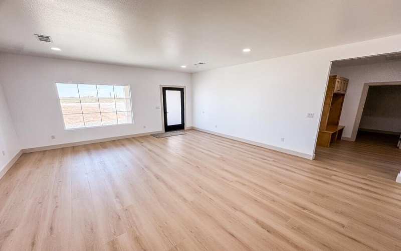 1406 Private Rd 300K, Seminole, TX 79360, 3 Bedrooms Bedrooms, ,2 BathroomsBathrooms,Residential,For Sale,1406 Private Rd 300K,0,202600552