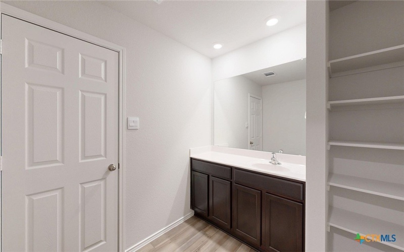 1302 Merritt Street, Temple, TX 76504, 4 Habitaciones Habitaciones , ,2 BañosBaños,Residential,En Venta,1302 Merritt Street,0,601624