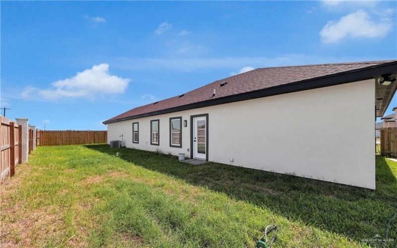 2209 N Gaytan Avenue, Edinburg, TX 78542, 4 Habitaciones Habitaciones , ,2 BañosBaños,Residential,En Venta,2209 N Gaytan Avenue,0,491833