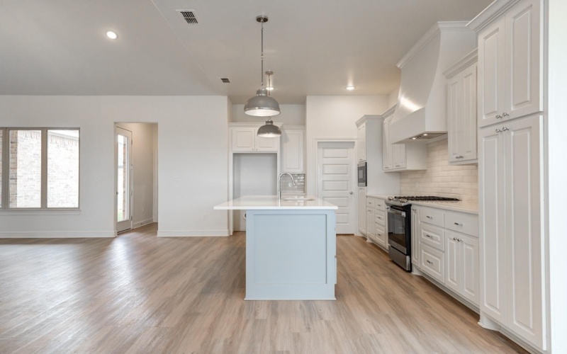 7615 52nd Street, Lubbock, TX 79407, 4 Habitaciones Habitaciones , ,3 BañosBaños,Residential,En Venta,7615 52nd Street,202552988