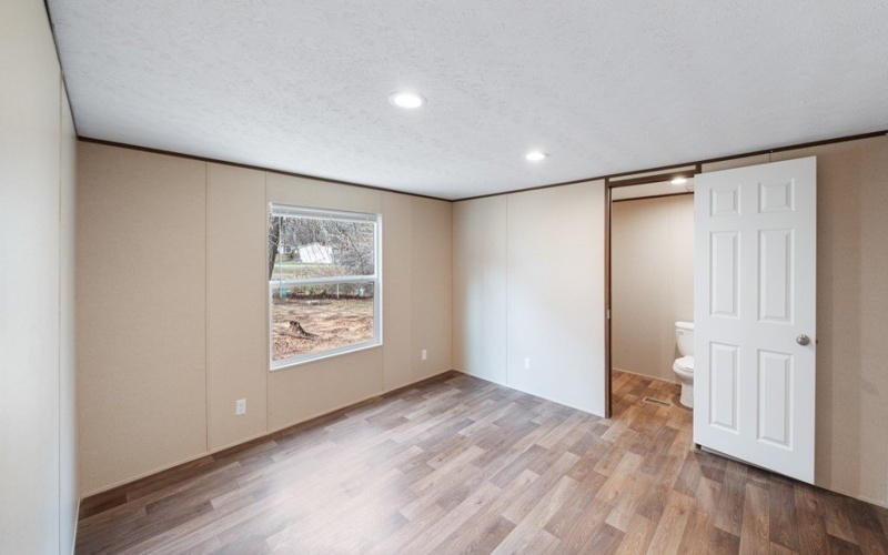 721 Queens Dr, Tool, TX 75143, 3 Bedrooms Bedrooms, ,2 BathroomsBathrooms,Residential,For Sale,721 Queens Dr,0,110155