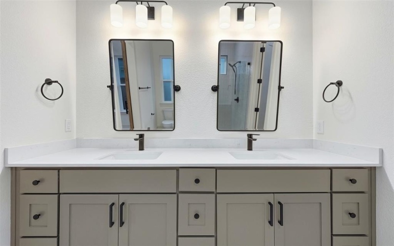 321 Garrett Way, Midlothian, TX 76065, 3 Bedrooms Bedrooms, ,2 BathroomsBathrooms,Residential,For Sale,321 Garrett Way,0,21102295