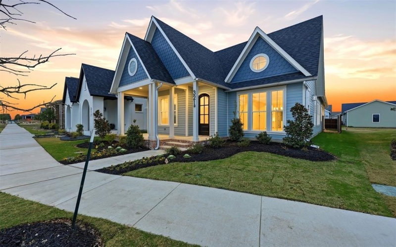 321 Garrett Way, Midlothian, TX 76065, 3 Bedrooms Bedrooms, ,2 BathroomsBathrooms,Residential,For Sale,321 Garrett Way,0,21102295