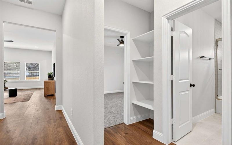 1402 Strickland Street, Dallas, TX 75216, 4 Bedrooms Bedrooms, ,2 BathroomsBathrooms,Residential,For Sale,1402 Strickland Street,0,21151136