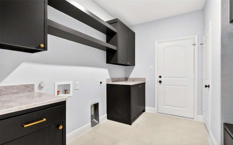 1402 Strickland Street, Dallas, TX 75216, 4 Bedrooms Bedrooms, ,2 BathroomsBathrooms,Residential,For Sale,1402 Strickland Street,0,21151136