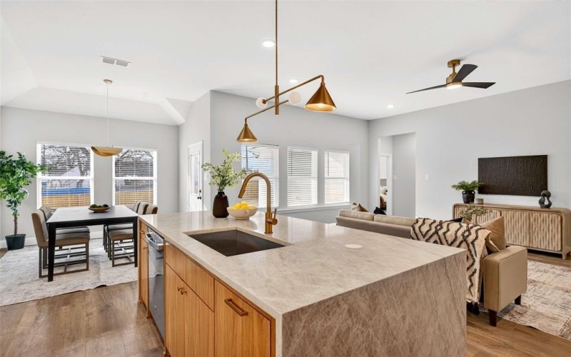 1402 Strickland Street, Dallas, TX 75216, 4 Bedrooms Bedrooms, ,2 BathroomsBathrooms,Residential,For Sale,1402 Strickland Street,0,21151136