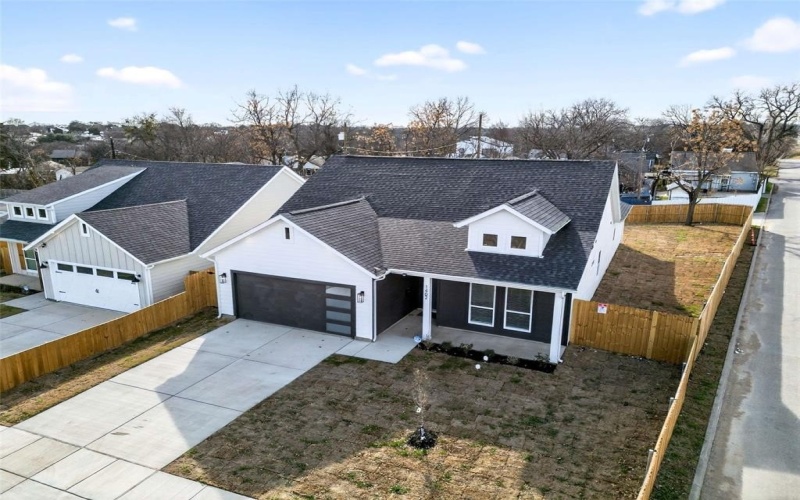 1402 Strickland Street, Dallas, TX 75216, 4 Bedrooms Bedrooms, ,2 BathroomsBathrooms,Residential,For Sale,1402 Strickland Street,0,21151136