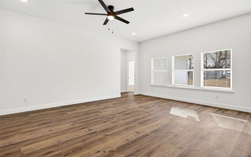 1404 Strickland Street, Dallas, TX 75216, 4 Bedrooms Bedrooms, ,2 BathroomsBathrooms,Residential,For Sale,1404 Strickland Street,0,21151145