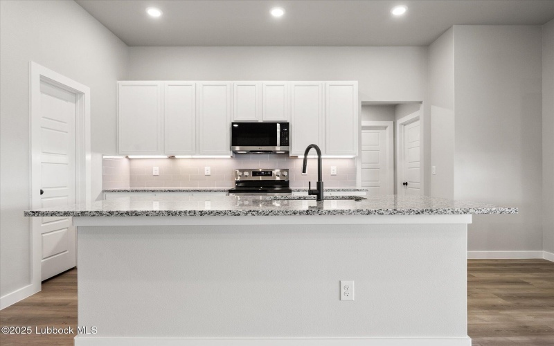 8612 29th Street, Lubbock, TX 79407, 4 Bedrooms Bedrooms, ,2 BathroomsBathrooms,Residential,For Sale,8612 29th Street,202554036