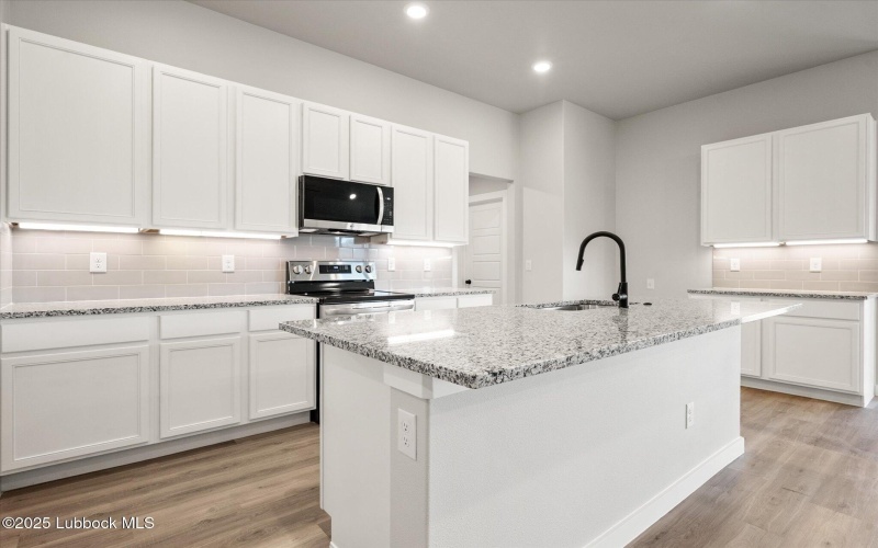 8612 29th Street, Lubbock, TX 79407, 4 Bedrooms Bedrooms, ,2 BathroomsBathrooms,Residential,For Sale,8612 29th Street,202554036