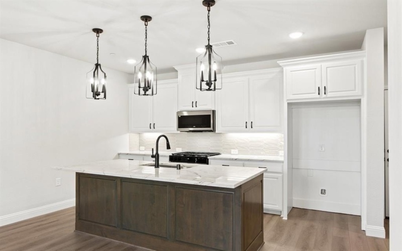 1204 Armstrong, The Colony, TX 75056, 3 Habitaciones Habitaciones , ,2 BañosBaños,Residential,En Venta,1204 Armstrong,0,21151198