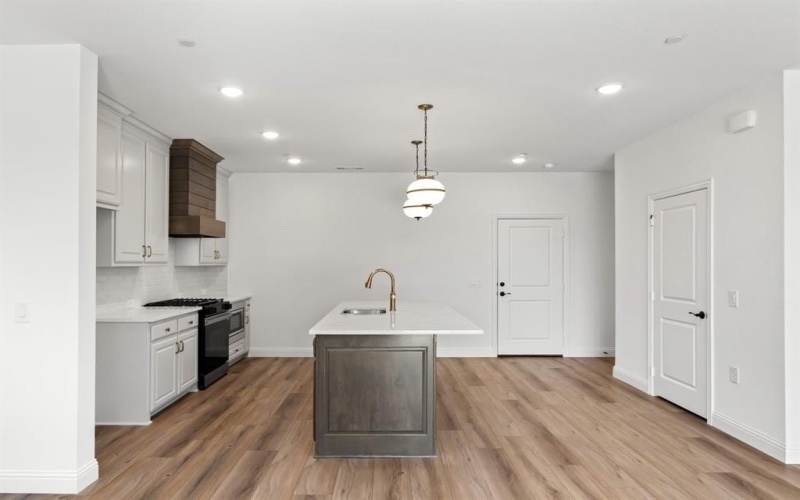 1208 Armstrong, The Colony, TX 75056, 3 Habitaciones Habitaciones , ,2 BañosBaños,Residential,En Venta,1208 Armstrong,0,21151228