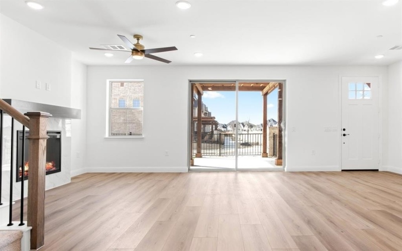 1208 Armstrong, The Colony, TX 75056, 3 Habitaciones Habitaciones , ,2 BañosBaños,Residential,En Venta,1208 Armstrong,0,21151228