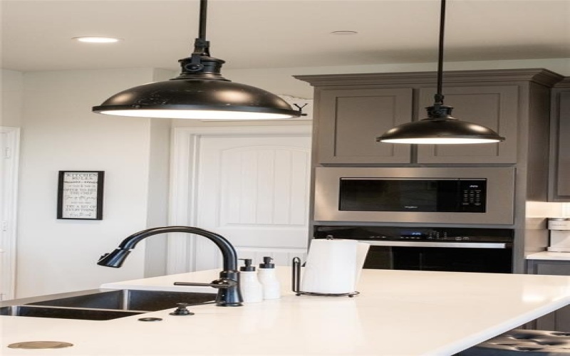 642 Sandiford Court, Mansfield, TX 76063, 3 Bedrooms Bedrooms, ,2 BathroomsBathrooms,Residential,For Sale,642 Sandiford Court,0,21151364