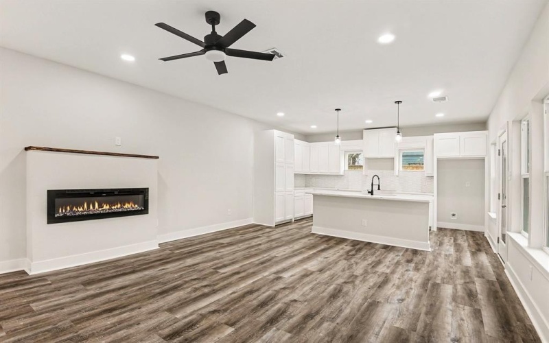 2705 12th Street, Fort Worth, TX 76111, 3 Bedrooms Bedrooms, ,3 BathroomsBathrooms,Residential,For Sale,2705 12th Street,0,21151477