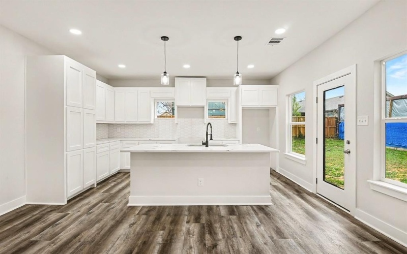 2705 12th Street, Fort Worth, TX 76111, 3 Bedrooms Bedrooms, ,3 BathroomsBathrooms,Residential,For Sale,2705 12th Street,0,21151477