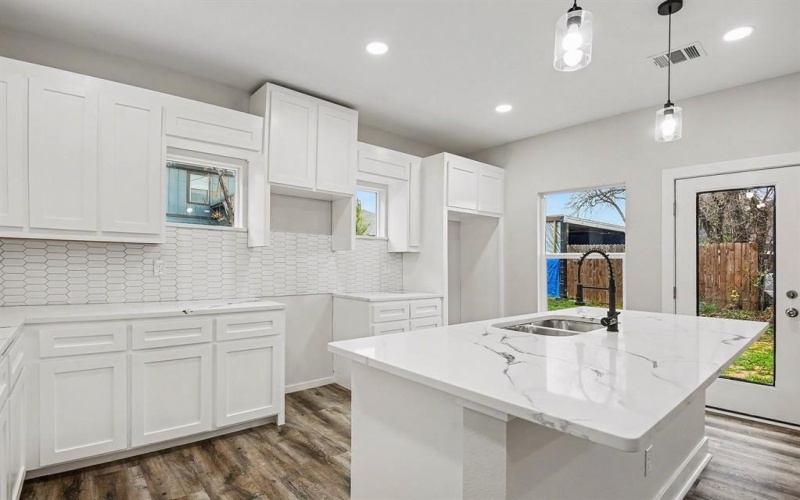 2705 12th Street, Fort Worth, TX 76111, 3 Bedrooms Bedrooms, ,3 BathroomsBathrooms,Residential,For Sale,2705 12th Street,0,21151477