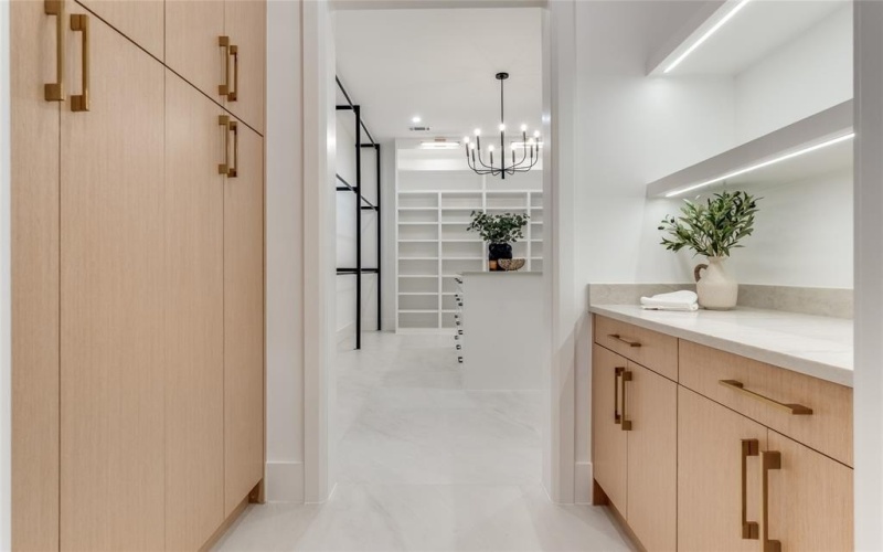 3788 Vinecrest Drive, Dallas, TX 75229, 5 Habitaciones Habitaciones , ,6 BañosBaños,Residential,En Venta,3788 Vinecrest Drive,0,21151621